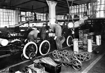 Form car assembly line