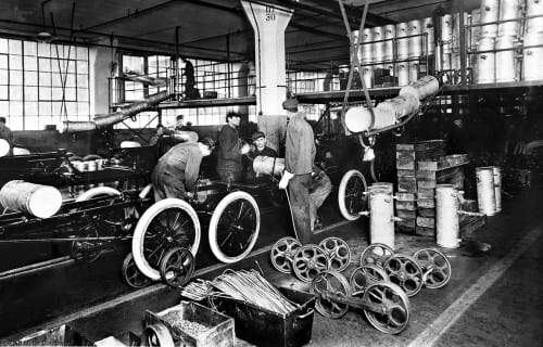 Form car assembly line